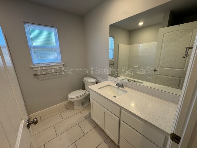 Building Photo - 928 Dusky Valley Ln