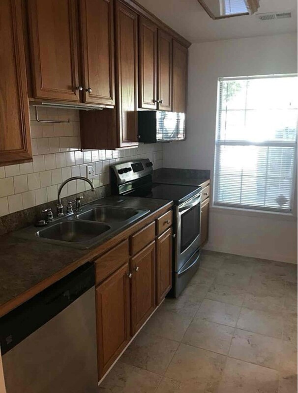 Building Photo - 15 Kingsbridge Ct