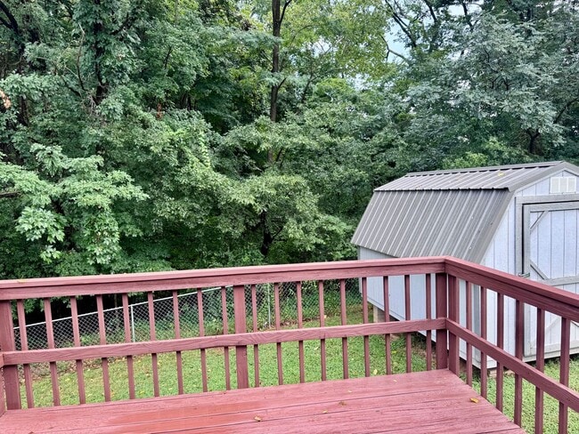 Building Photo - 357 Treeland Dr