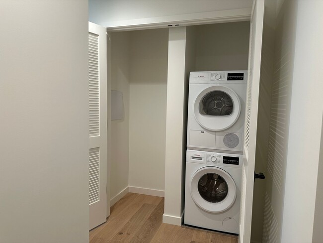 Building Photo - Epic REA - Live at Renou - Modern 2024 Building - 2 BR/2 BA