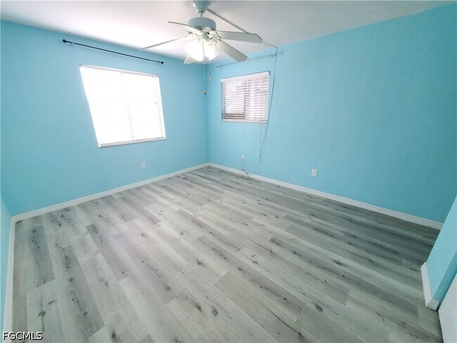 Building Photo - 1055 Palm Ave
