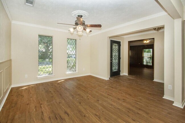 Building Photo - 9743 Burney Dr