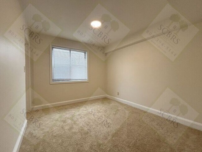 Building Photo - $200 off 1st Months' Rent - Hampton Hills 2 Bedroom, 1 Bath Condo