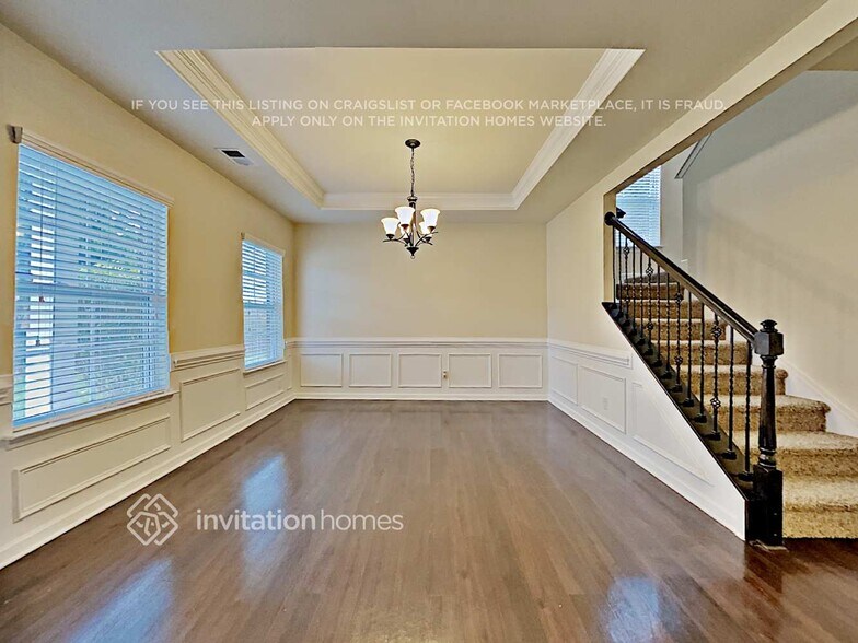 Building Photo - 10907 Tower Oak Dr