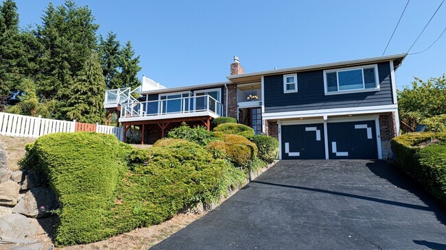 Building Photo - 4Bd/2.5Ba Edmonds House