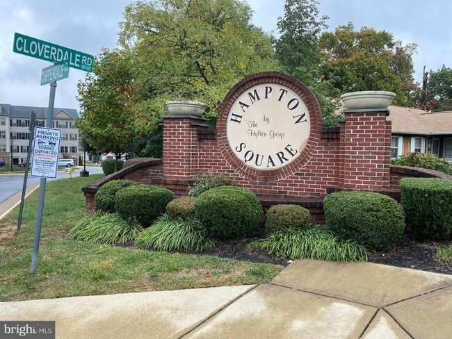 Building Photo - 14823 Chrysler Ct