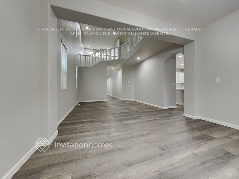 Building Photo - 5200 55th Ave SE