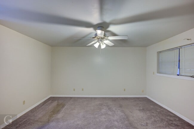 Building Photo - Rental Property