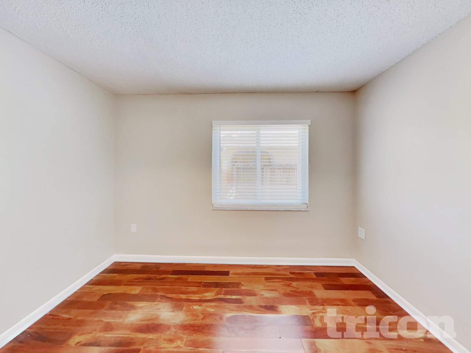 Building Photo - 4442 Sandhurst Dr