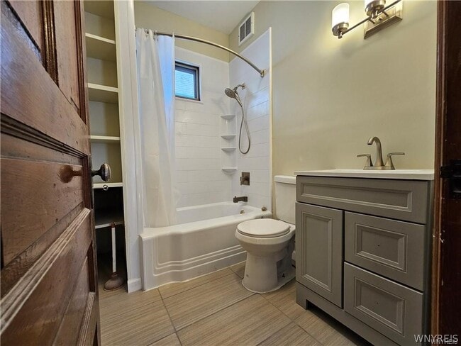 Building Photo - 891 Richmond Ave