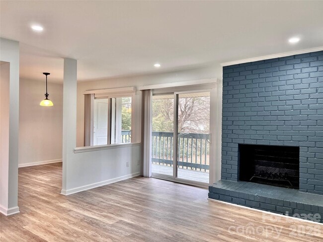 Building Photo - 11187 Harrowfield Rd