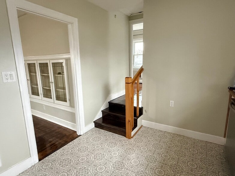 Building Photo - 2115 Wetmore Ave