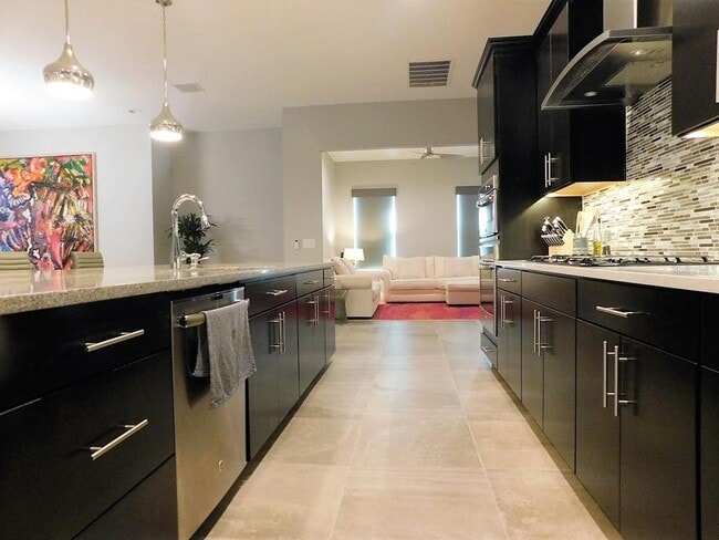 Building Photo - 15532 Sweet Orange Ave