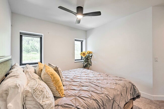 Building Photo - 30610 Boot Ct