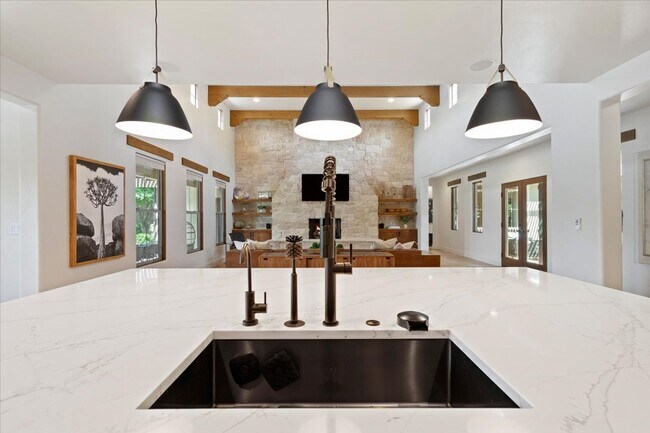 Building Photo - Resort Living in Desirable Eagle Idaho