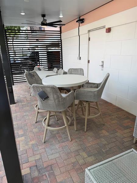 Building Photo - 4241 N Ocean Blvd