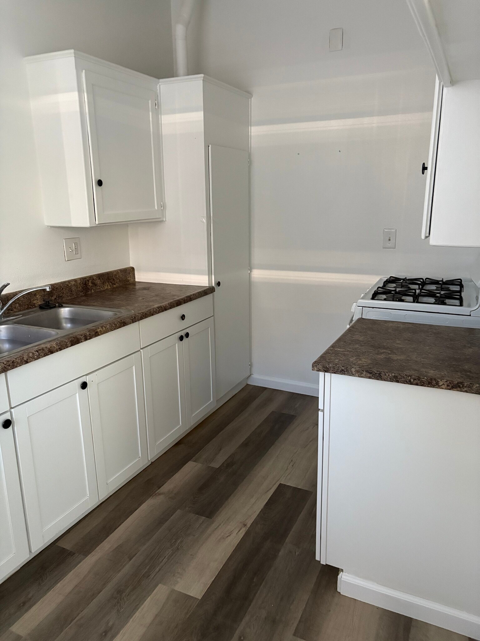 Building Photo - 1239 W Avenue H15