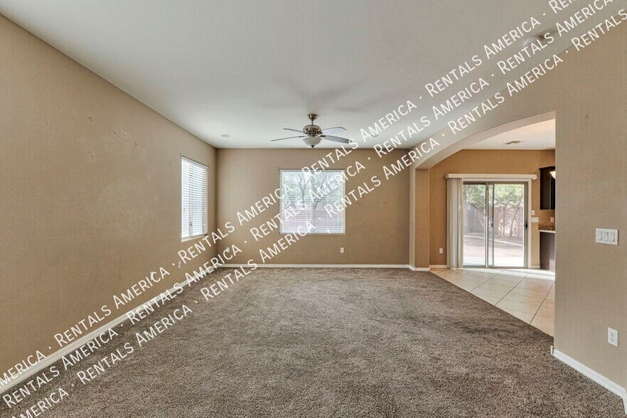 Building Photo - 445 W Corte Planga