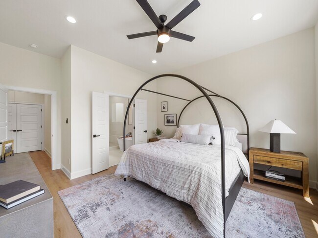 Building Photo - 3548 Seabrook St