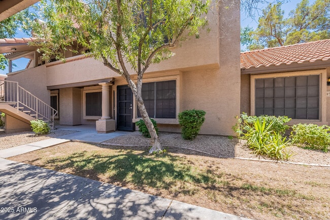Primary Photo - 3491 N Arizona Ave