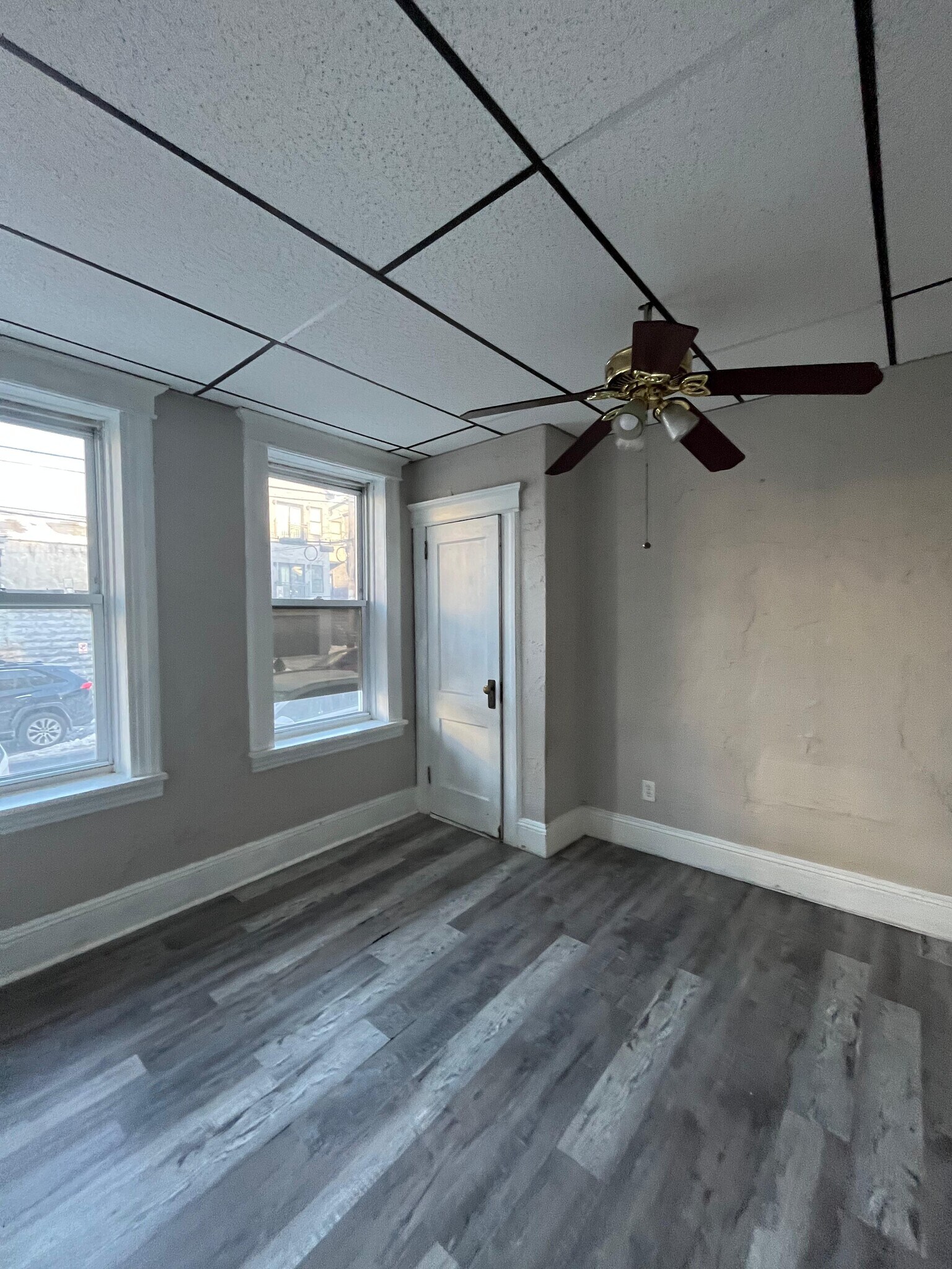 Building Photo - 487 Kennedy Blvd