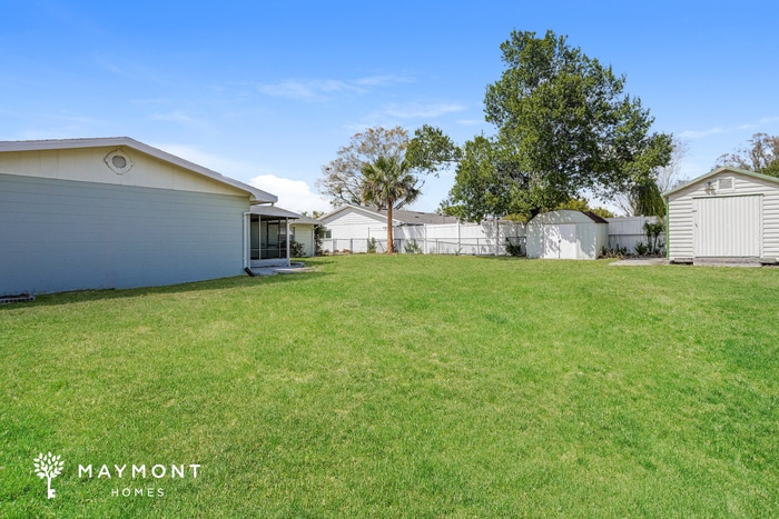 Building Photo - 6142 Donegal W