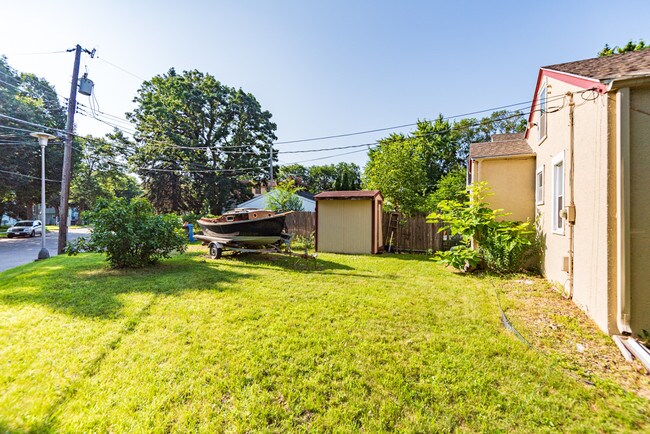 Building Photo - 700 24th Ave SE