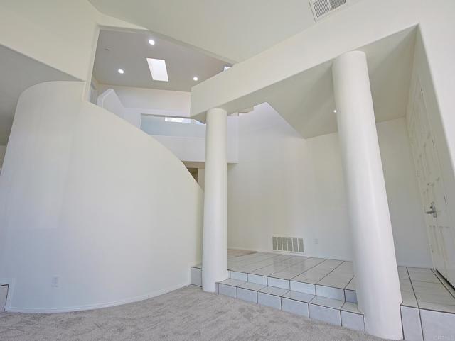 Building Photo - 4918 Amador Dr