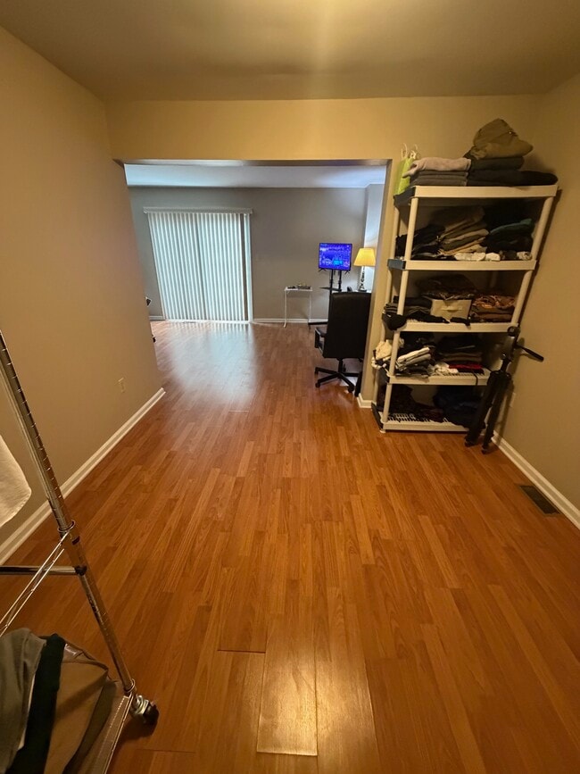 Building Photo - 7 Lenape Ln