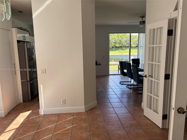 Building Photo - 4361 Dogwood Cir