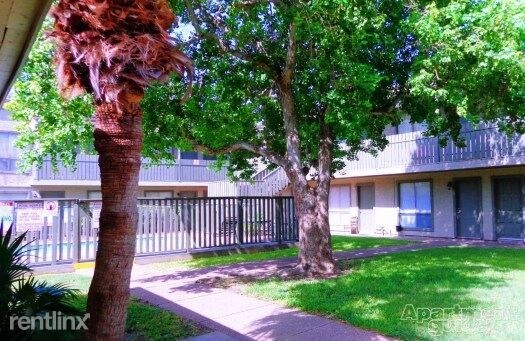 Building Photo - 4022 Montego Dr