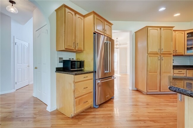 Building Photo - 83 Angels Path