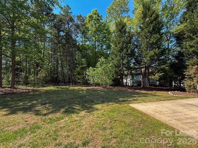Building Photo - 8811 Singleton Ct