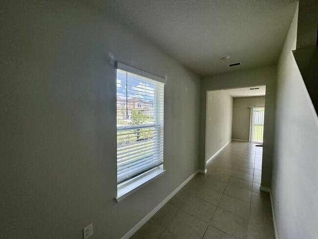 Building Photo - Epperson lagoon community-9565 Rally Spring Loop, Wesley Chapel!" WIFI AND CABLE INCLUDED
