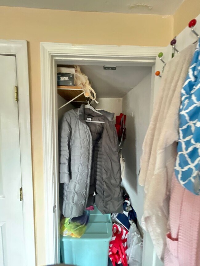 Building Photo - 416 N 31st St