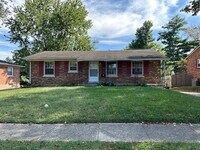 Building Photo - Attractive 3 BR House in Beaumont! Finishe...