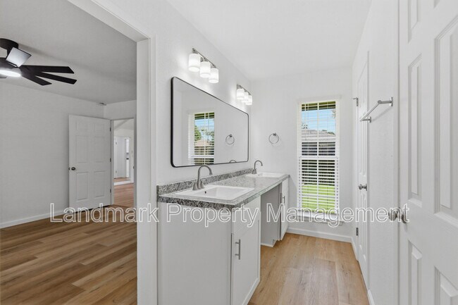Building Photo - 4351 Altamesa Blvd