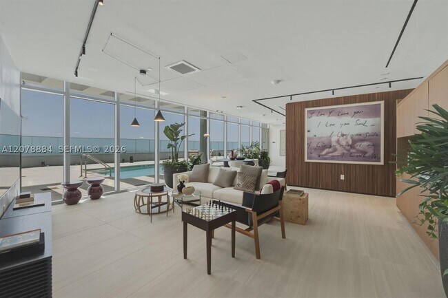 Building Photo - 1400 Biscayne Blvd