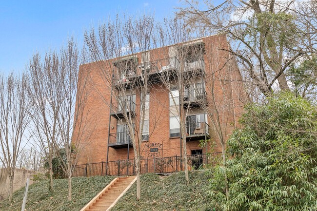 Primary Photo - Monroe Crest Apartments