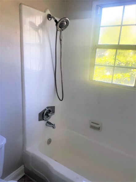 Building Photo - 225 S Gale Dr