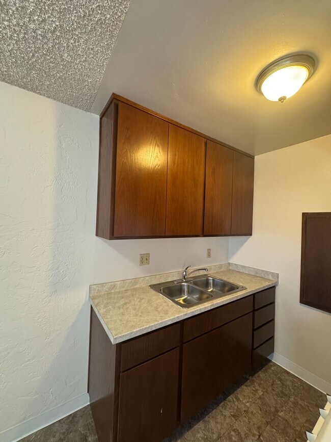 Building Photo - Charming 1-Bed, 1-Bath Apartment in Harbor City - $1,800.00 ALL UTILITIES INCLUDED !!! & Parking