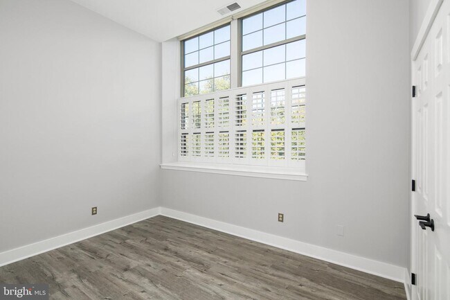 Building Photo - 3700 College Ave