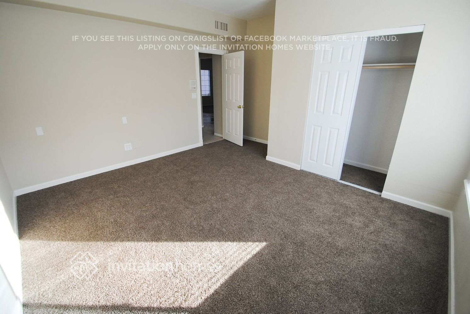 Building Photo - 11411 W Primrose Dr
