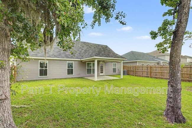 Building Photo - 20 Swallow Tail Cir