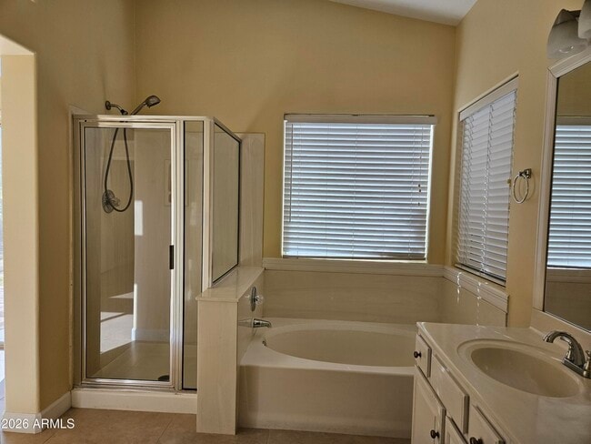 Building Photo - 4637 E Desert Cactus St