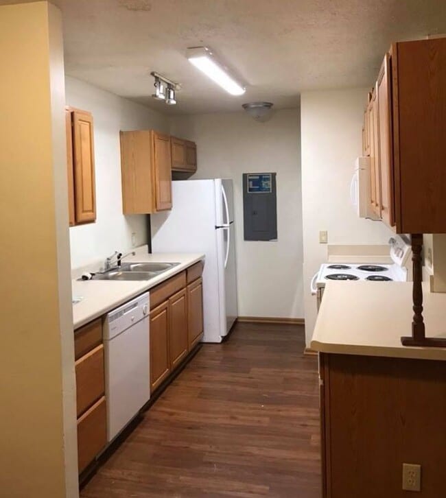 Interior Photo - Waters Edge