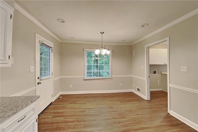 Building Photo - 2052 Sumter Ct