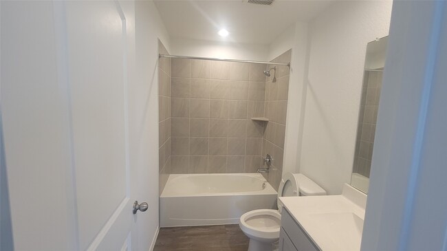 Building Photo - 5108 Marcasca Dr