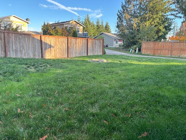 Building Photo - 7796 Kildare Loop NW