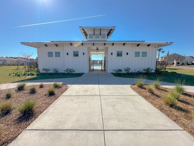 Building Photo - Home in Cane Bay Plantation